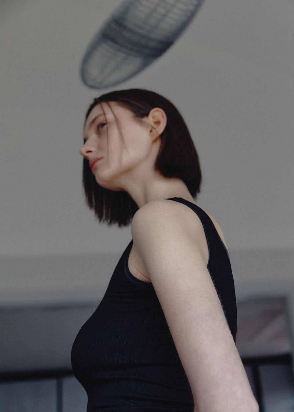 SATIN CONTRAST SLEEVELESS_BLACK