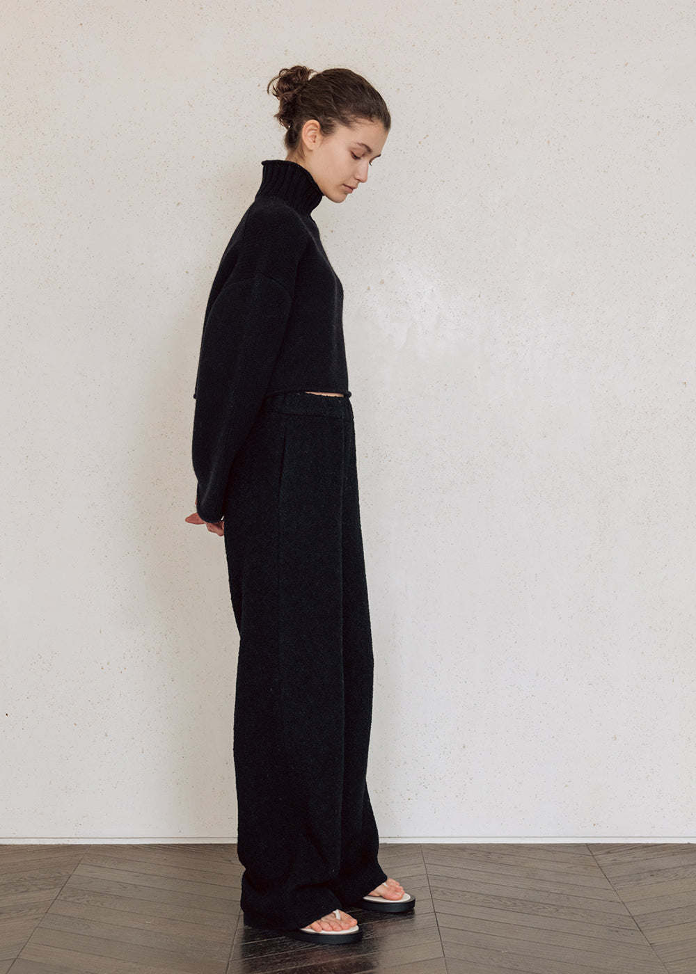 HIGH-NECK ALPACA SWEATER_BLACK