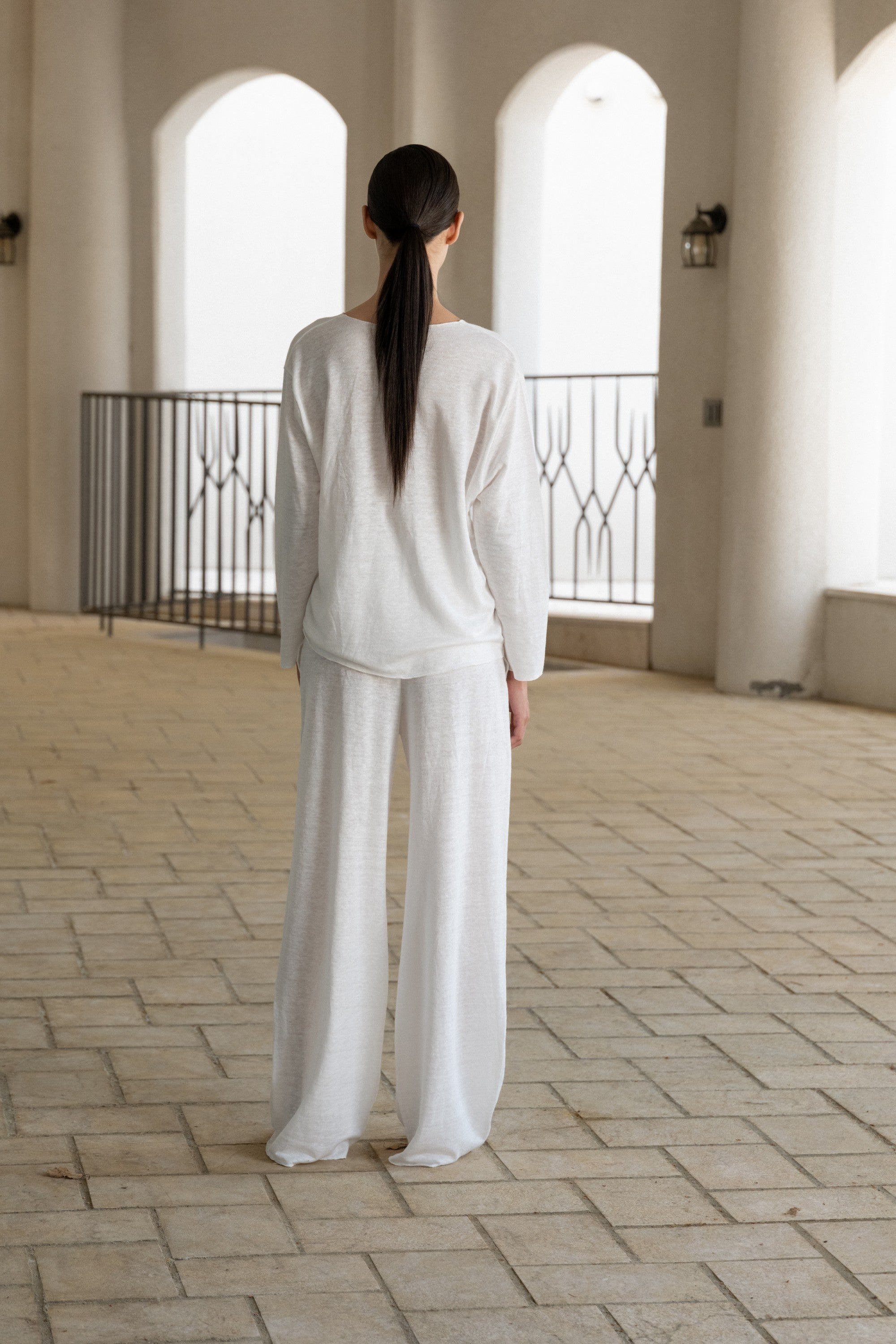 RELAXED-FIT PURE LINEN PANTS