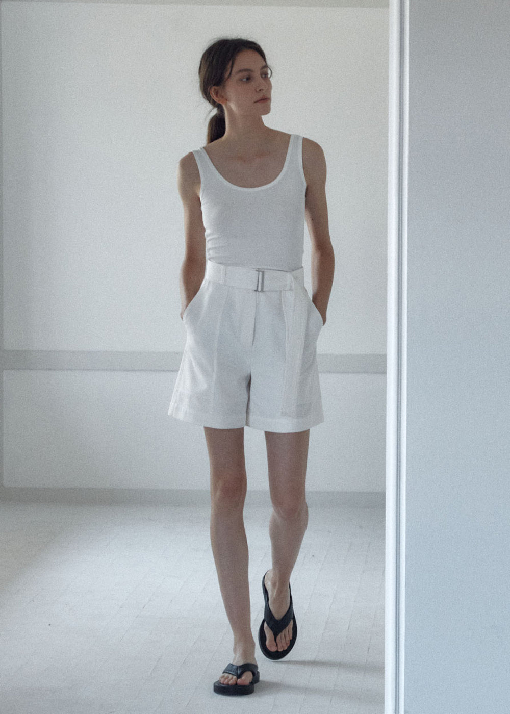 SOFT-COTTON BELTED HALF PANTS_IVORY