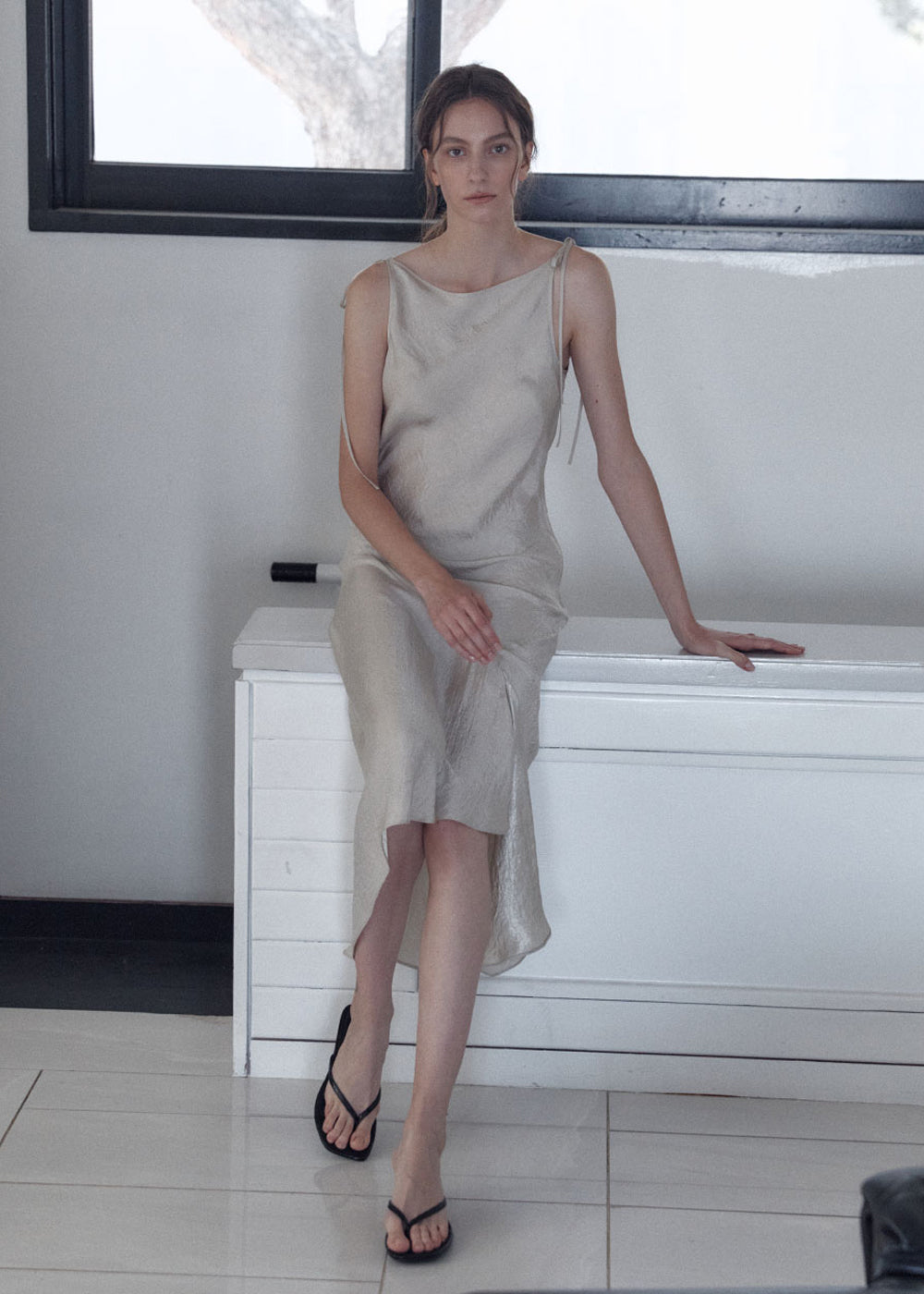 WRINKLED SATIN BIAS-CUT DRESS_BEIGE