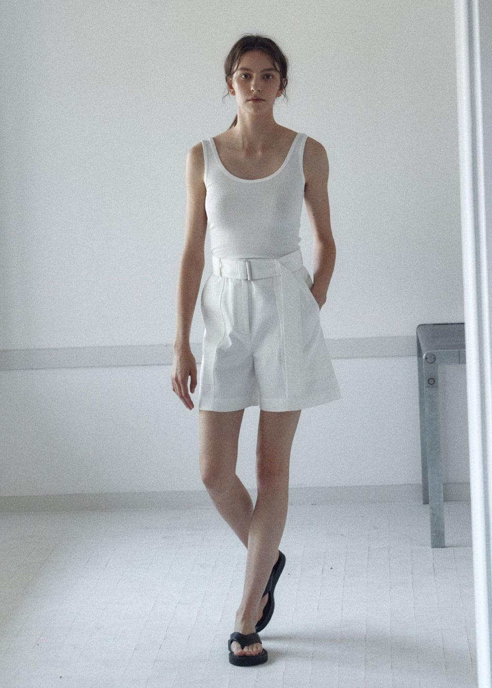 SATIN CONTRAST SLEEVELESS_IVORY