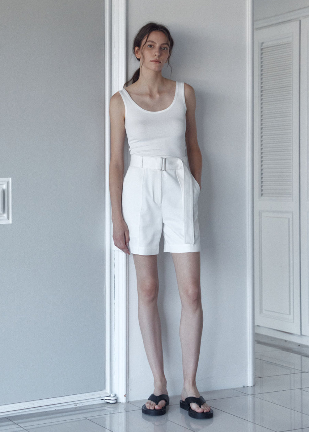 SOFT-COTTON BELTED HALF PANTS_IVORY