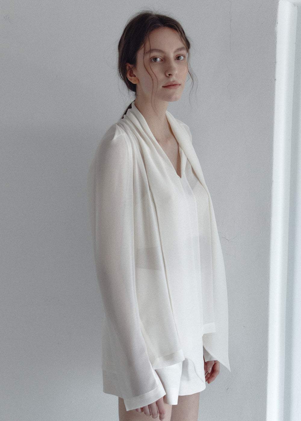 SHEER CRAPE TIE BLOUSE_CREAM