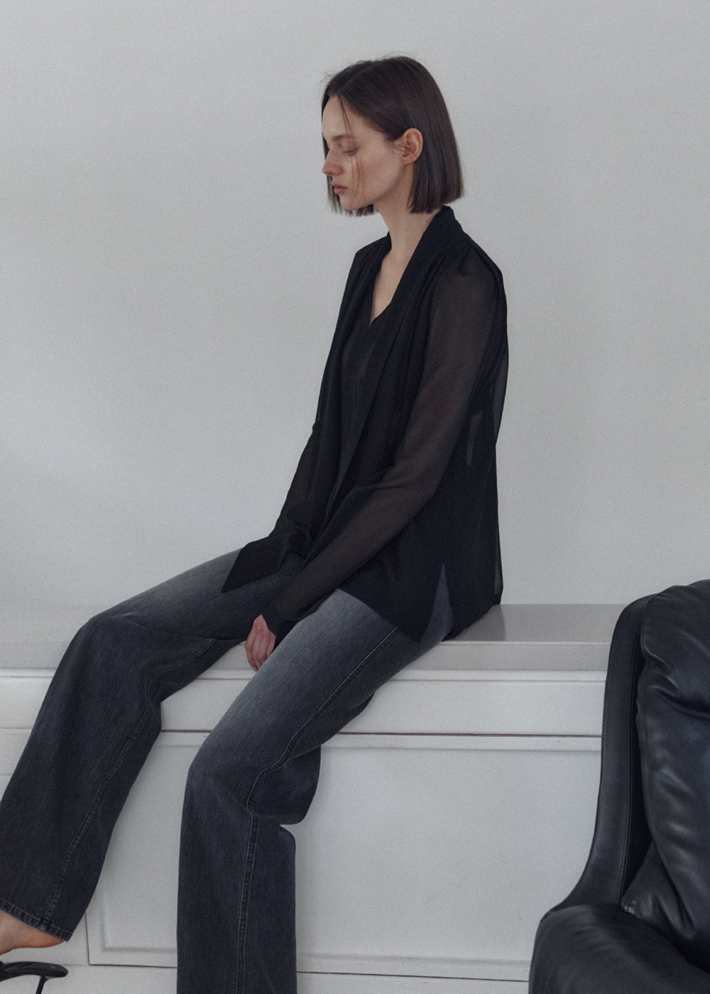 SHEER CRAPE TIE BLOUSE_BLACK