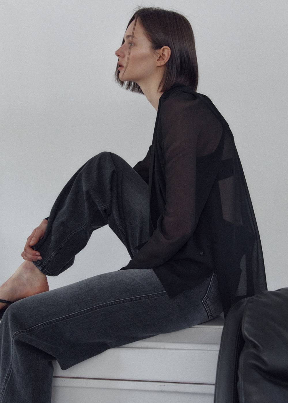 SHEER CRAPE TIE BLOUSE_BLACK