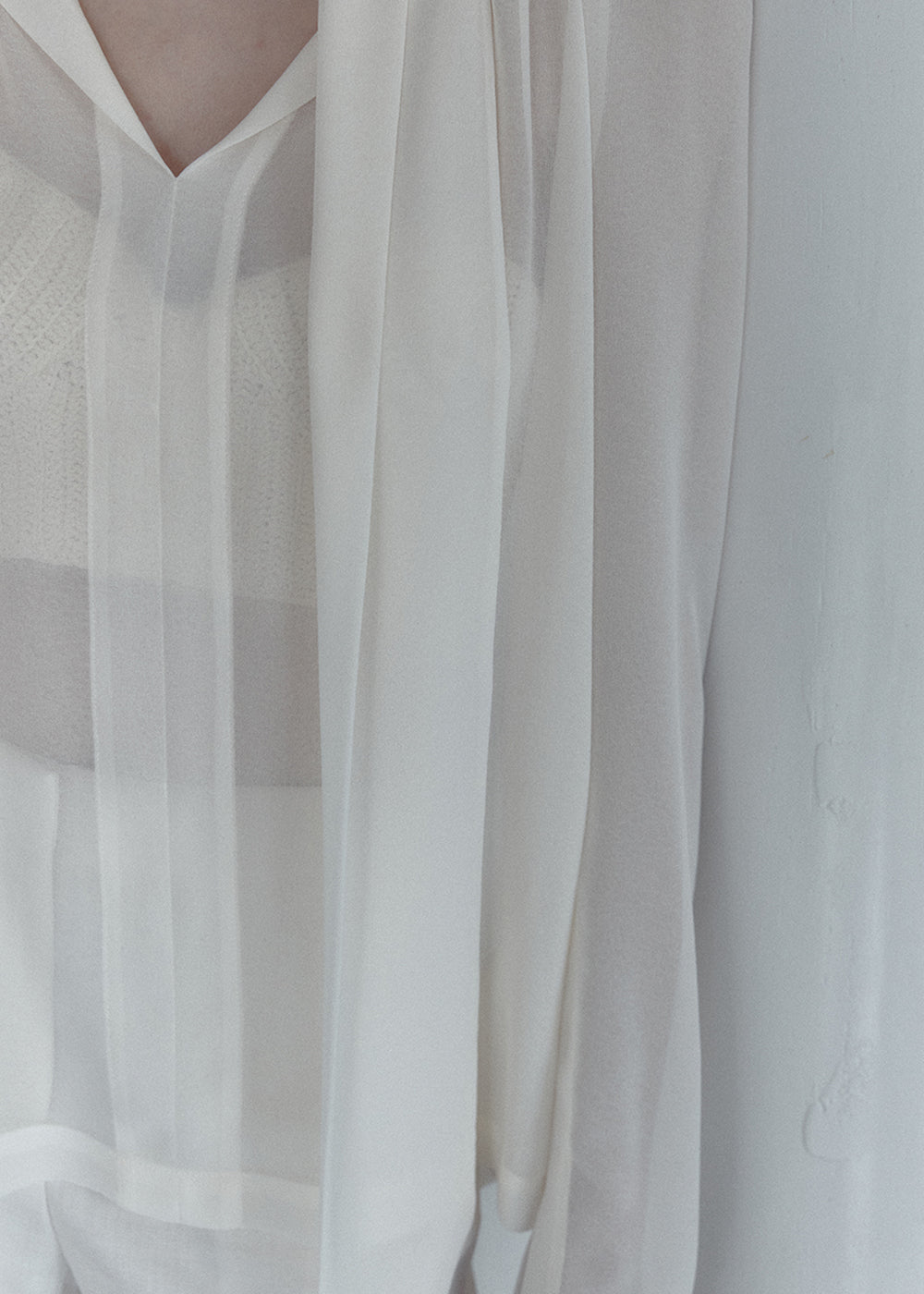 SHEER CRAPE TIE BLOUSE_CREAM