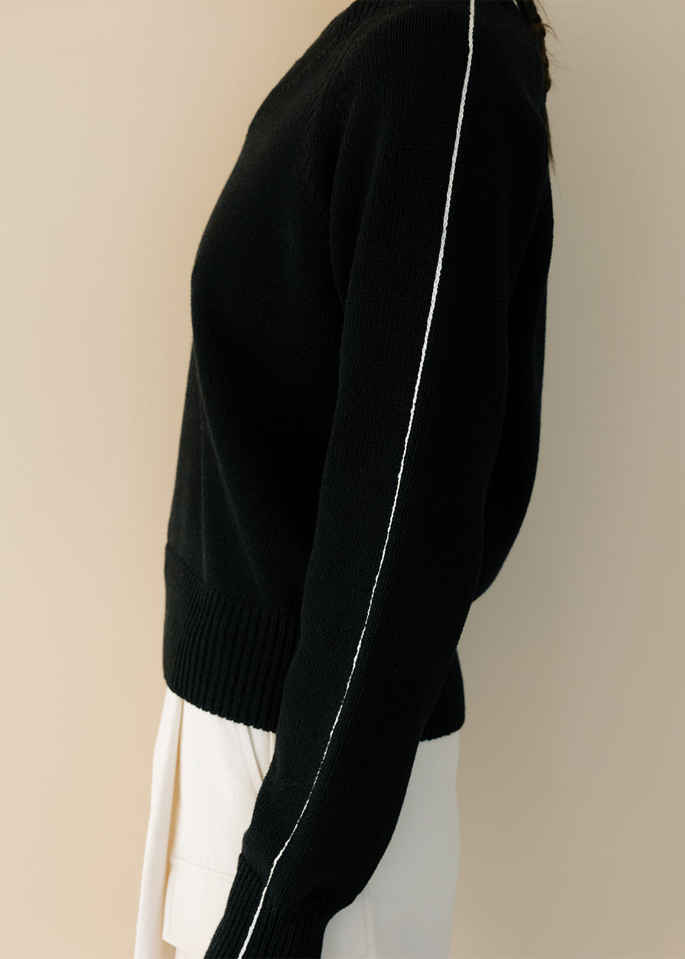 COTTON BLEND V NECK SWEATER_BLACK