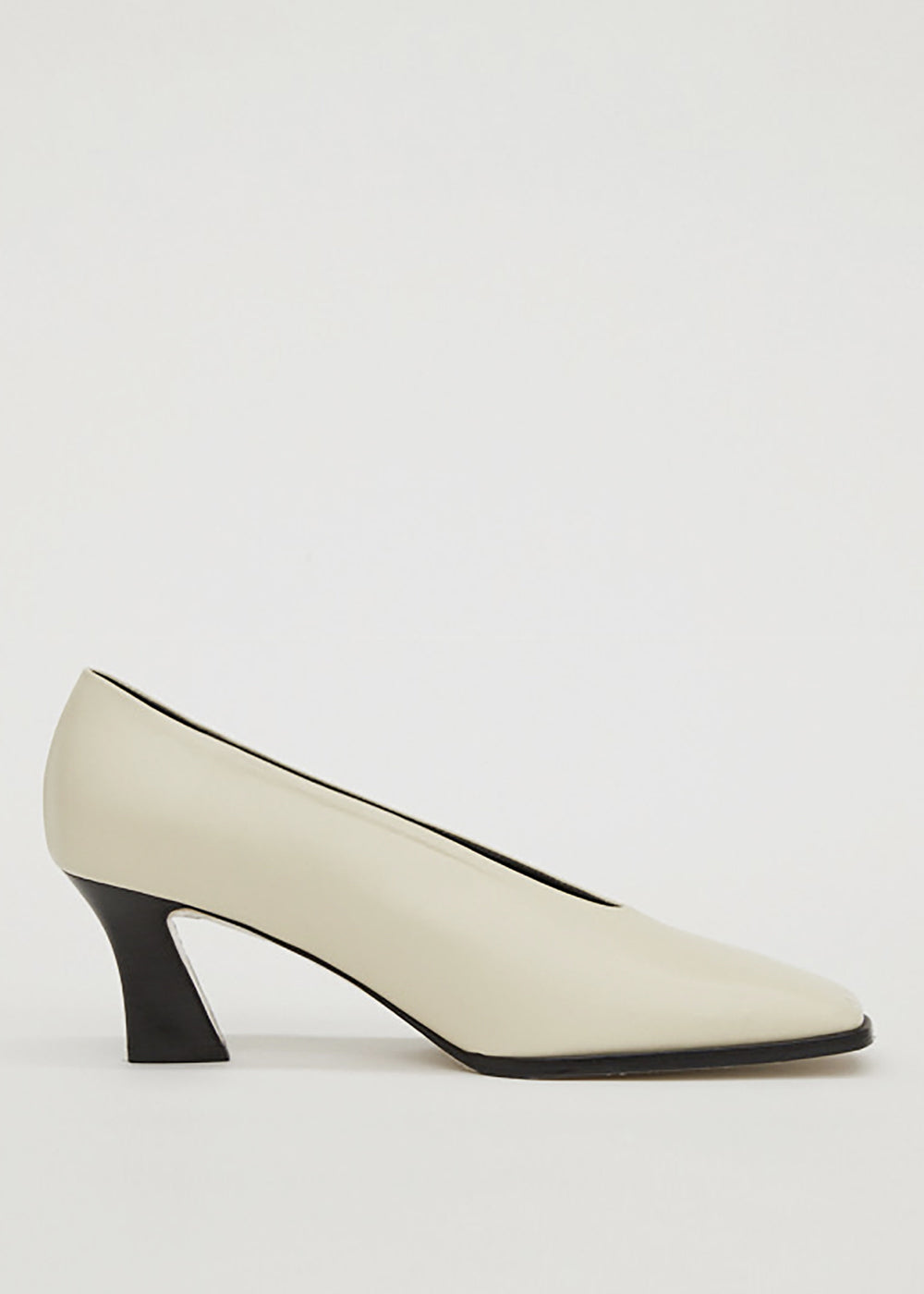 SQUARE LEATHER PUMPS CREAM