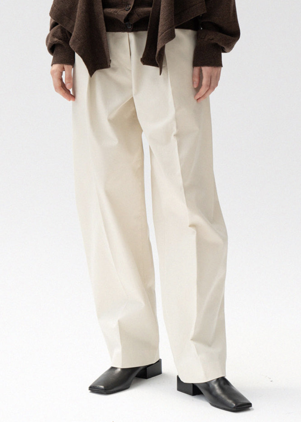 ONE PIN TUCK COTTON PANTS IVORY