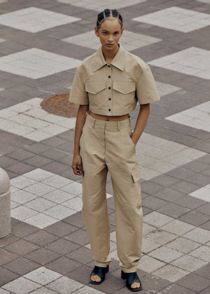 CROP HALF-SLEEVE SHIRTS_BEIGE