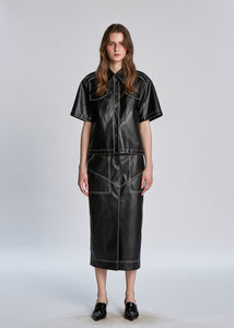 STITCHED FAUX LEATHER SHORT-SLEEVE SHIRT_BLACK