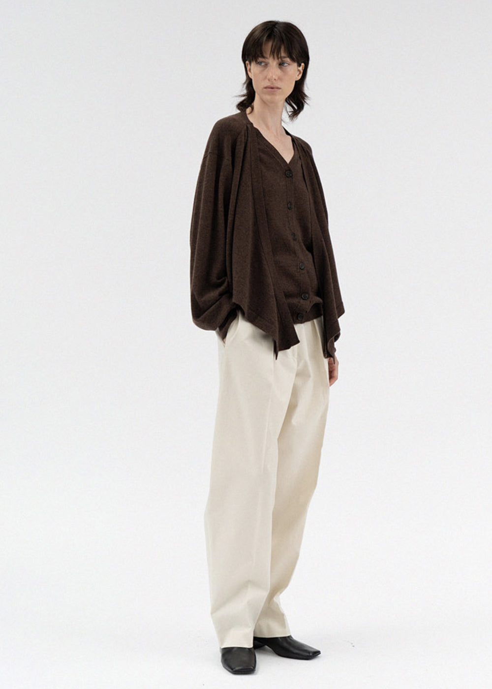 ONE PIN TUCK COTTON PANTS IVORY