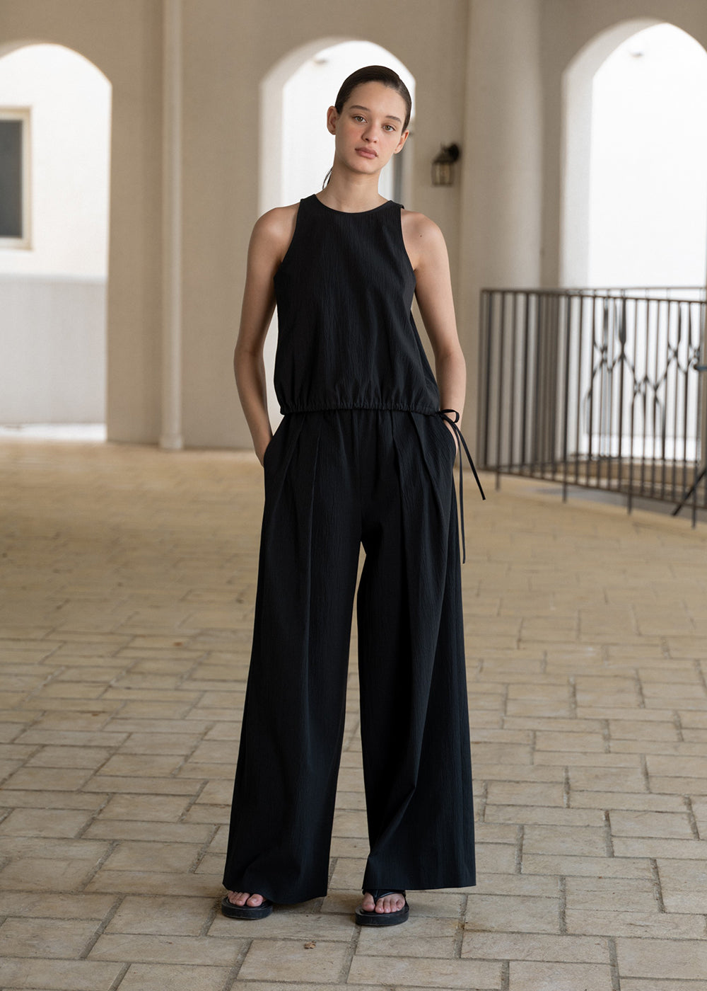 SEERSUCKER DRAWSTRING TOP