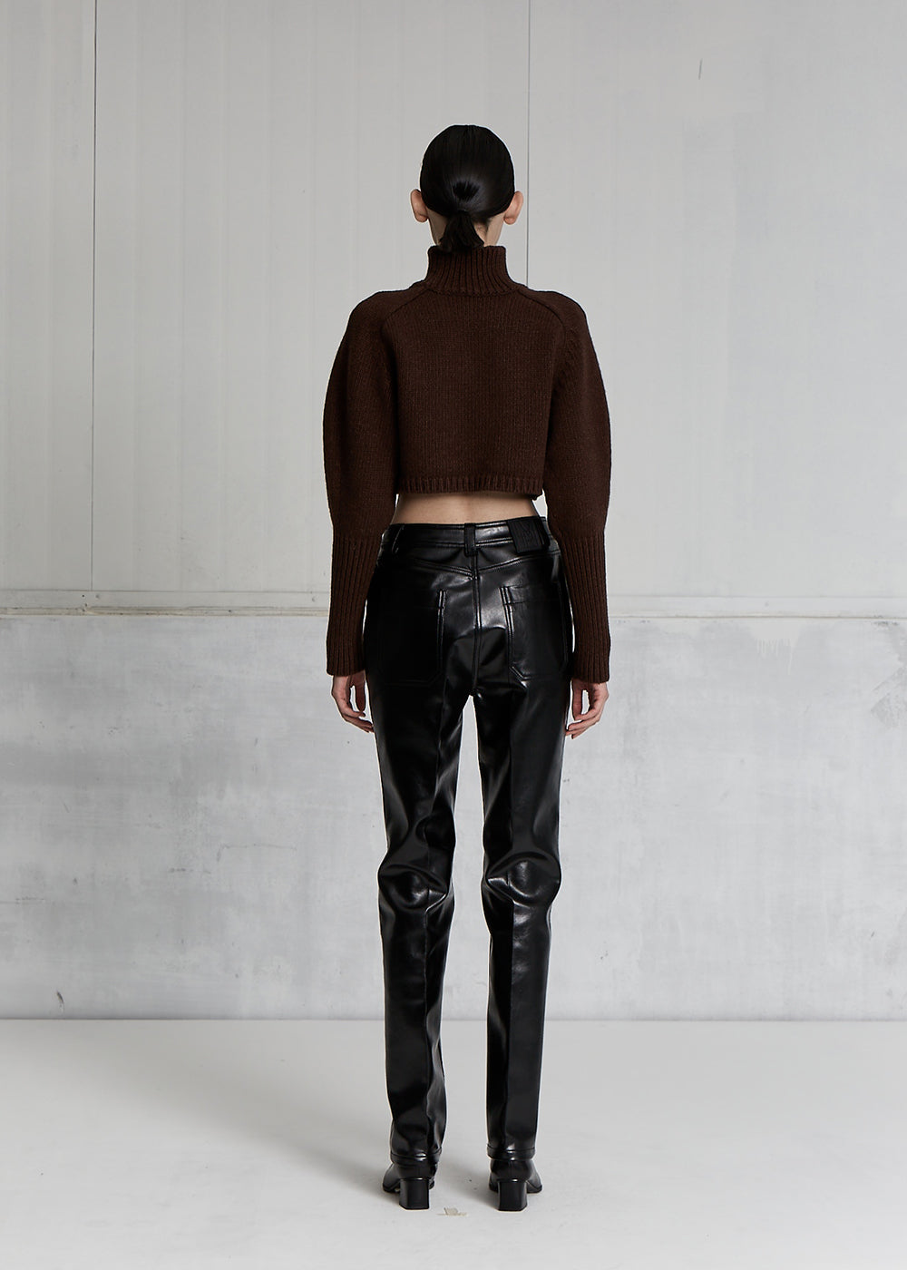 Faux leather trousers for women | Faux leather clothes | NA-KD