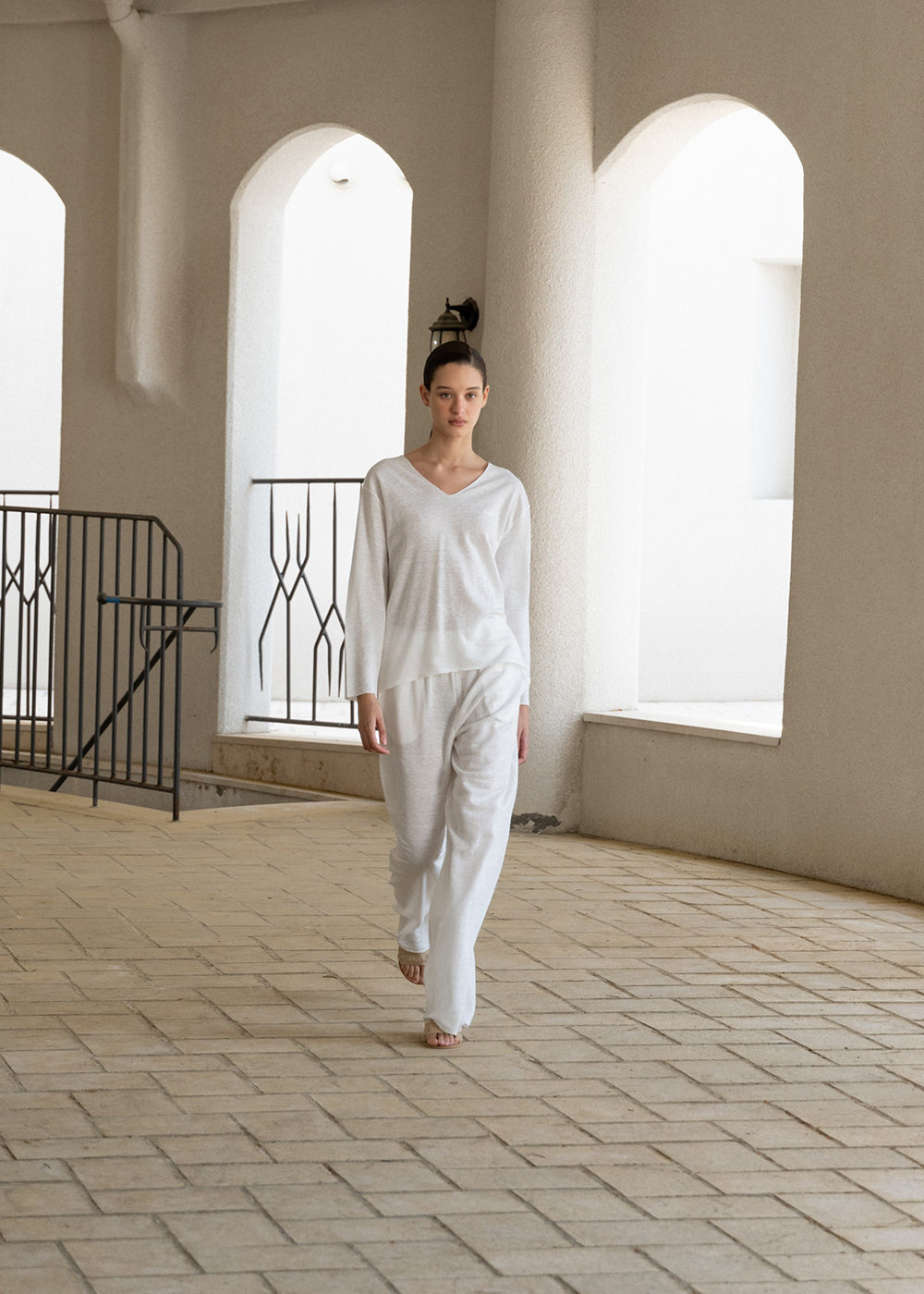 RELAXED-FIT PURE LINEN PANTS
