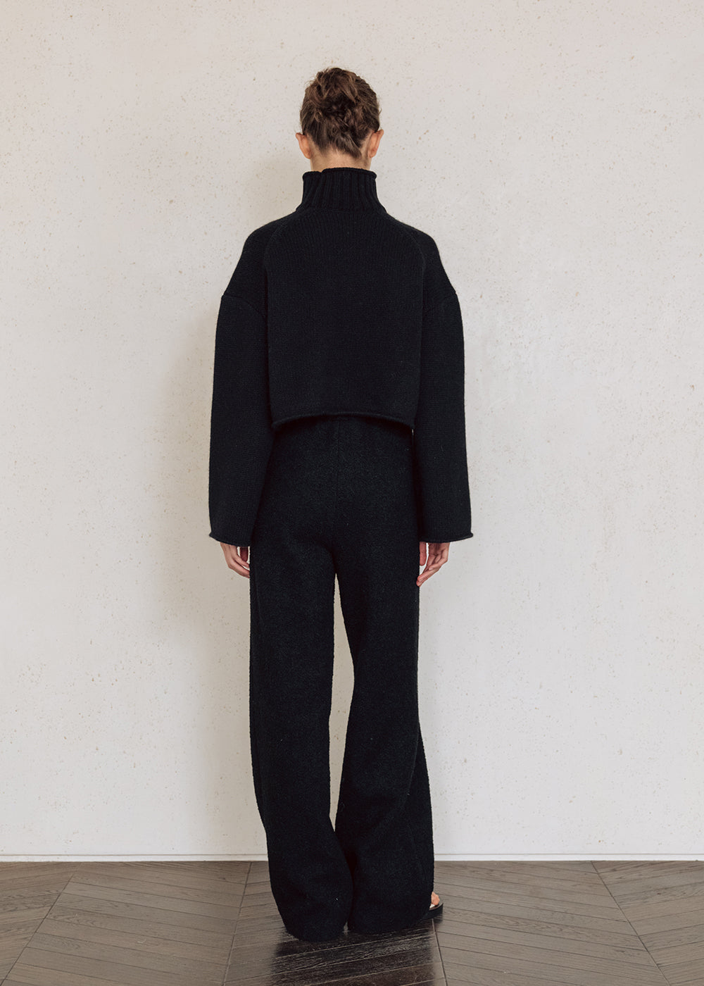 HIGH-NECK ALPACA SWEATER_BLACK