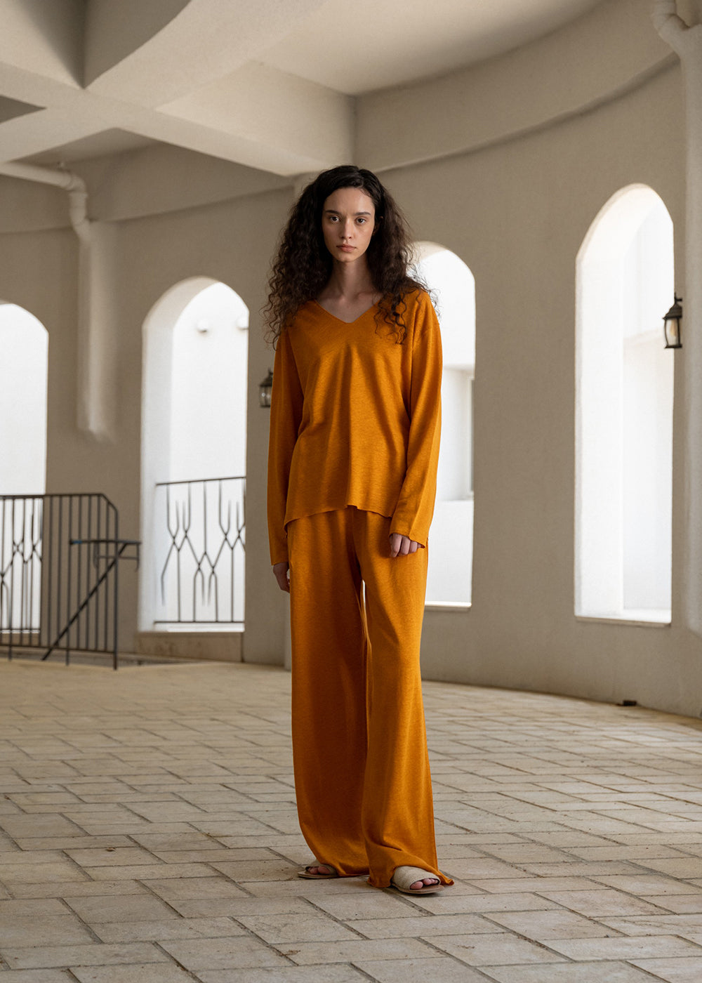 RELAXED-FIT PURE LINEN PANTS