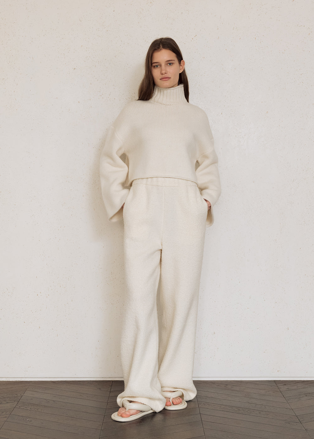 HIGH-NECK ALPACA SWEATER_IVORY