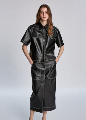 STITCHED FAUX LEATHER SHORT-SLEEVE SHIRT_BLACK