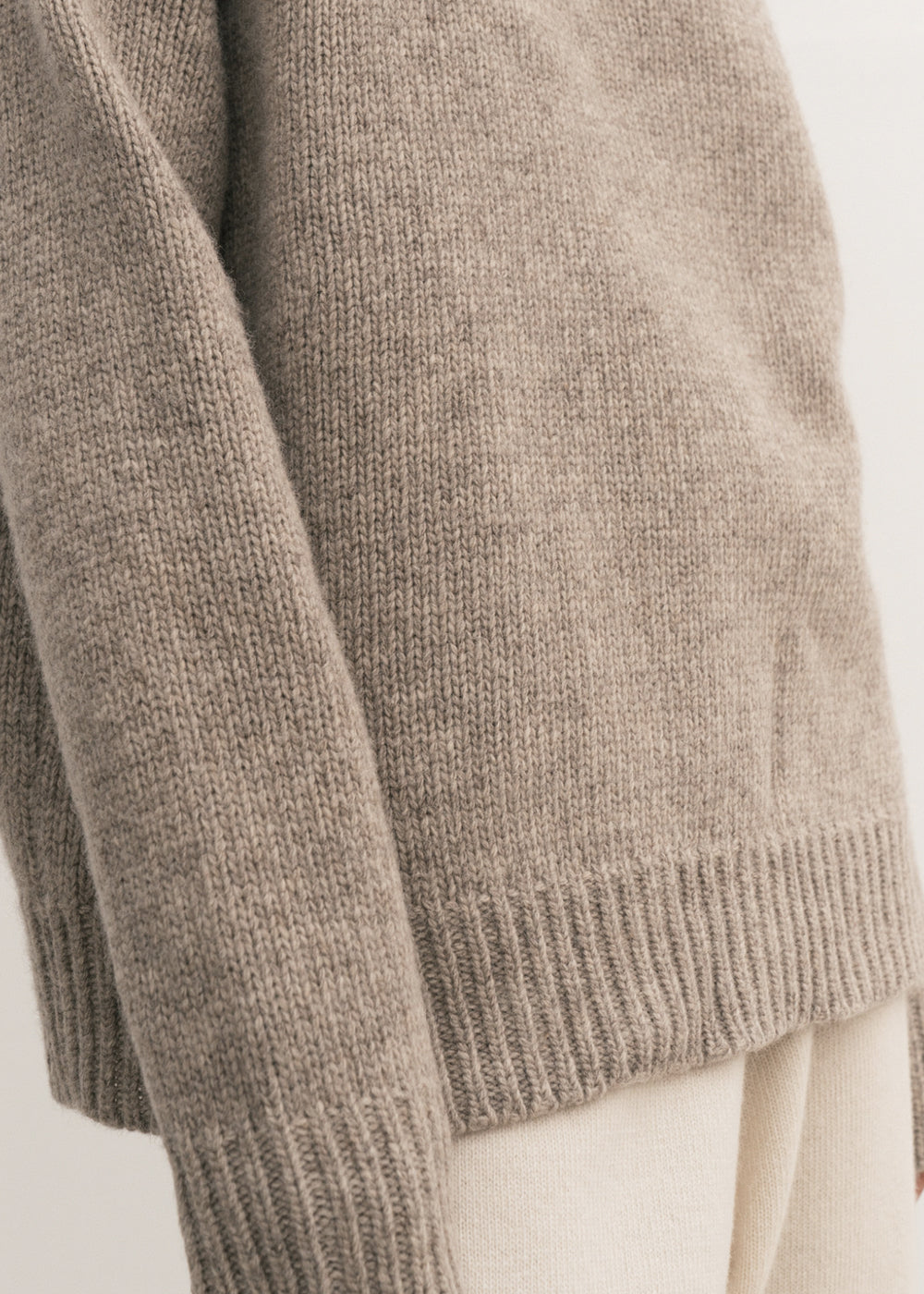 Shop Louis Vuitton 2022 SS Shoulder detail turtleneck sweater (1A9EQU) by  SkyNS