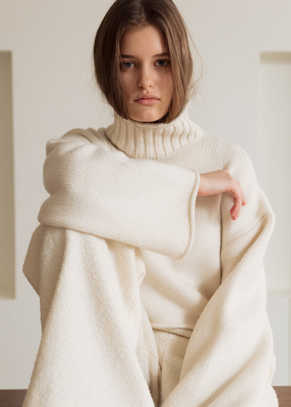 HIGH-NECK ALPACA SWEATER_IVORY